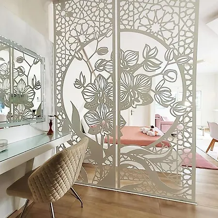 Orchid Apartment *